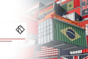A imagem mostra vários containers com as bandeiras dos países, sendo que em destaque está um container com a bandeira do Brasil e ilustra o post 
