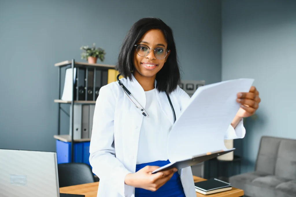 Prontuário médico: O que é, o que deve conter e qual a importância