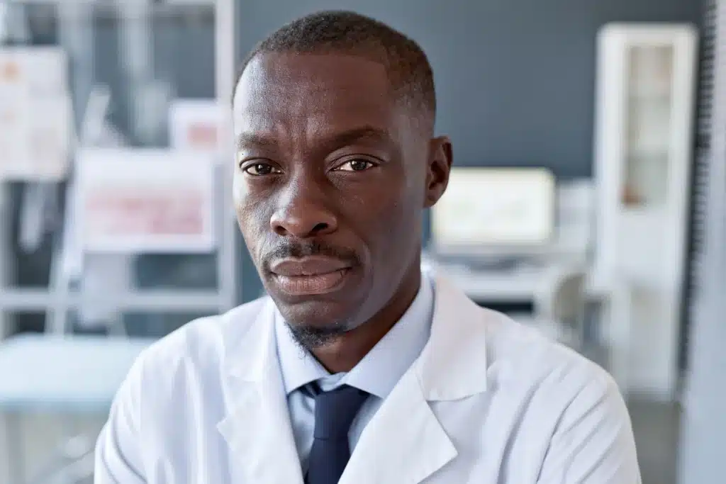 Quem pode fazer defesa médica hospitalar e quem pode receber?